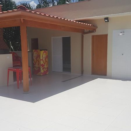 Condominio Newton Ximenes 30 Metros Da Praia Ubatuba Exterior photo
